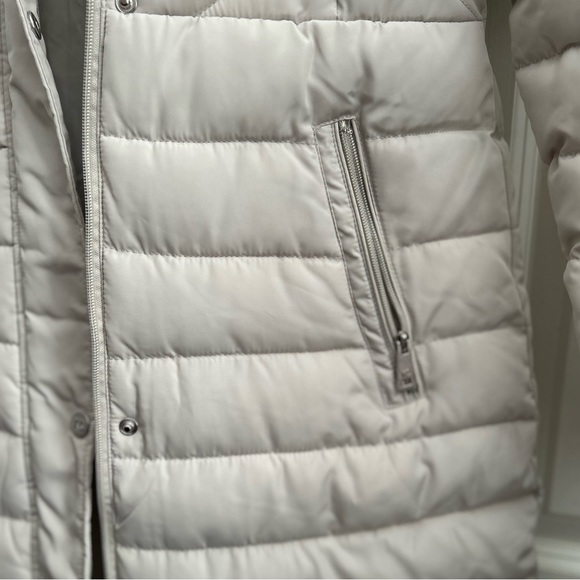 Kenneth Cole New York Quilted Ivory Puffer Jacket W Faux Fur Size S - Picture 9 of 11